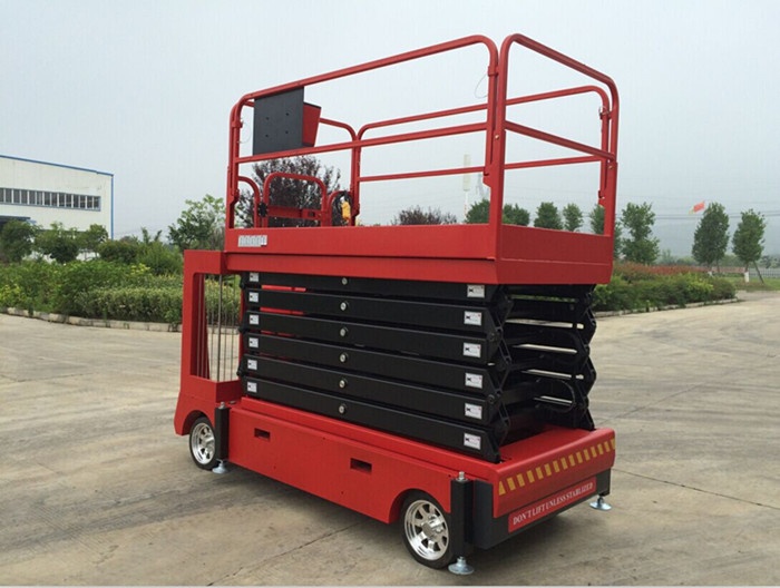 Self-propelled Electric Mobile Scissor Lift